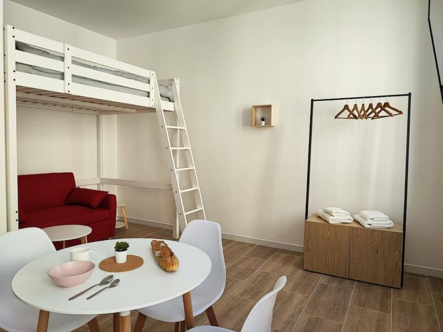 Escale Entre Cite Et Bastide Clim Wifi Smart Tv Apartment Carcassonne Luaran gambar